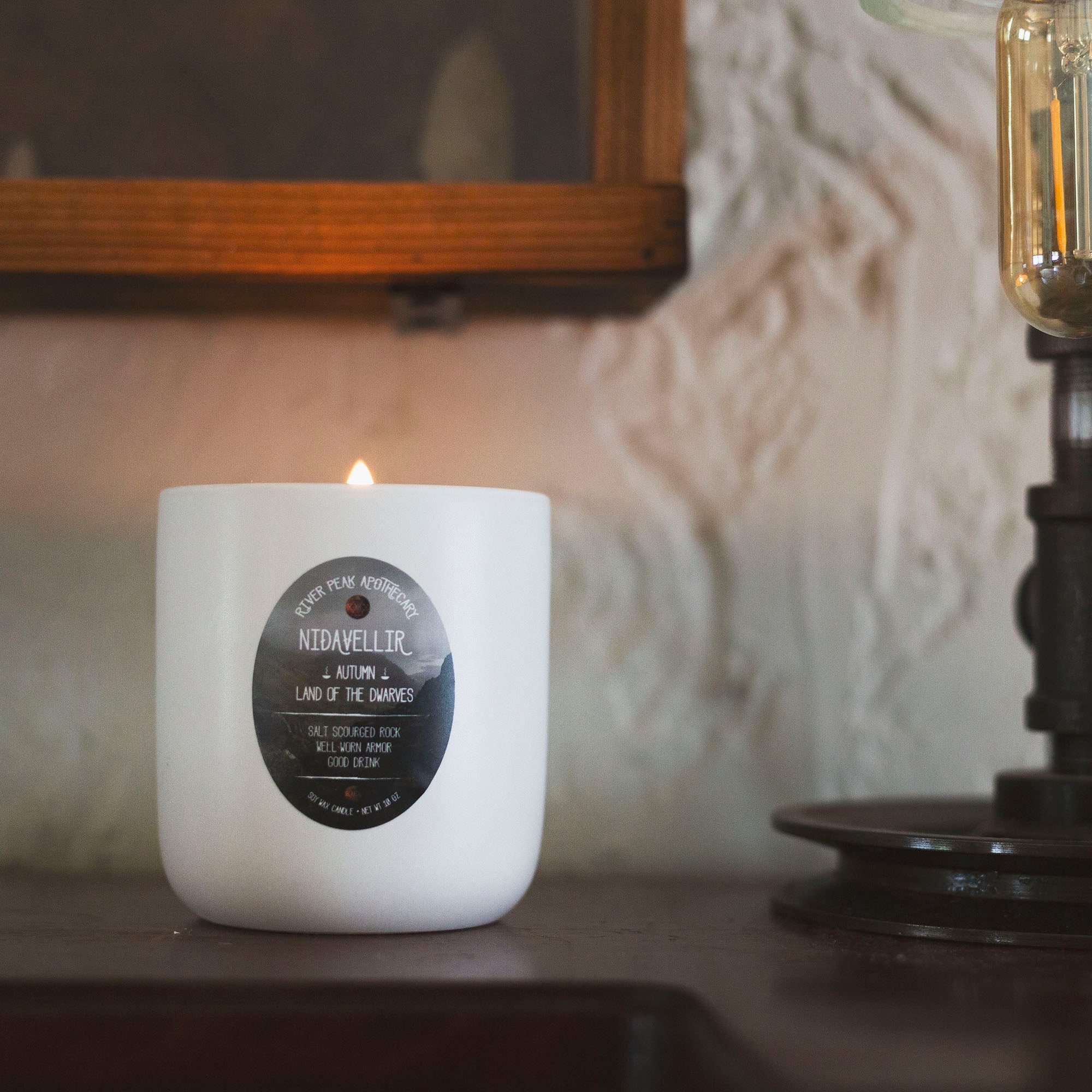 Nidavellir Wood Wick Candle • Autumn